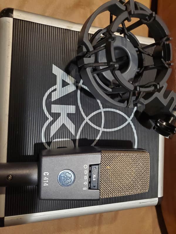 AKG C414 XLS Large Diaphragm Multipattern Condenser Microphone 2010s - Black image 1