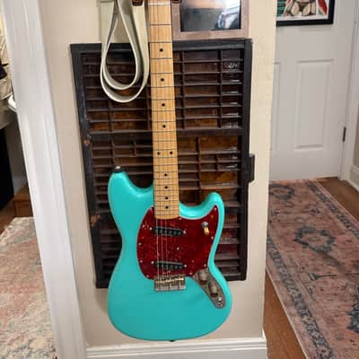 Immagine 2023 Fender Player Mustang — Heavily Modified-Duncan Quartpounders - 1