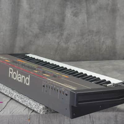 Roland JUNO-106 Programmable Polyphonic Synthesizer in Good condition image 14