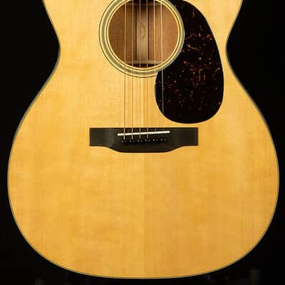 Martin Guitars Standard Series 000-18 image 2