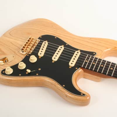 Fender Custom Shop Limited Edition Custom '62 Stratocaster Journeyman Relic with Closet Classic Gold Hardware 3A Rosewood Fingerboard Aged Natural CZ581418 image 5