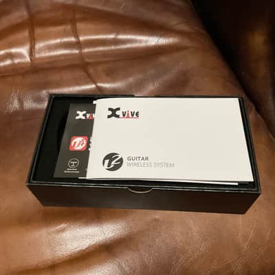 Xvive U2 Wireless Guitar System 2010s - Black image 11