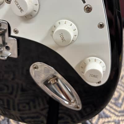 Fender Stratocaster MIM 1992 - Black w/Fender HSC image 6