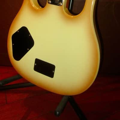 1981 Hondo Longhorn Burst w/ Original Case image 5