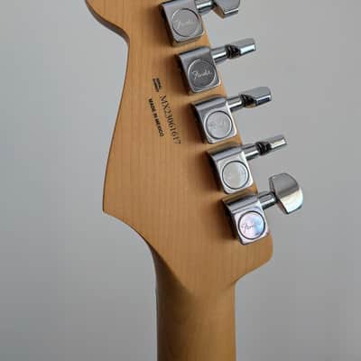 Fender Player Stratocaster with Pau Ferro Fretboard 2023 - 2024 - Seafoam Green image 7