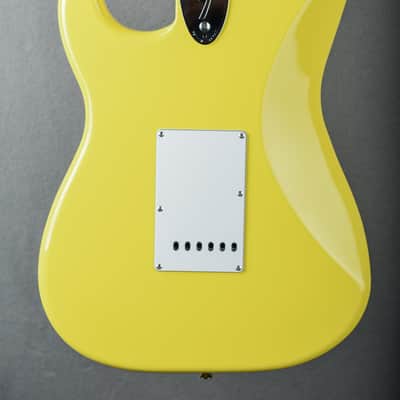 Fender MIJ LTD. International Color Strat, '23 image 5