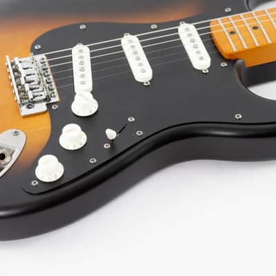Squier 40th Anniversary Vintage Edition Stratocaster 2022 Satin Wide 2-Colour Sunburst image 16