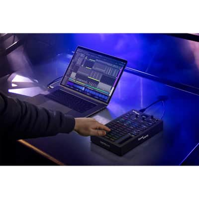 SoundSwitch Control One Professional DJ DMX Universe Lighting Controller w Case image 7