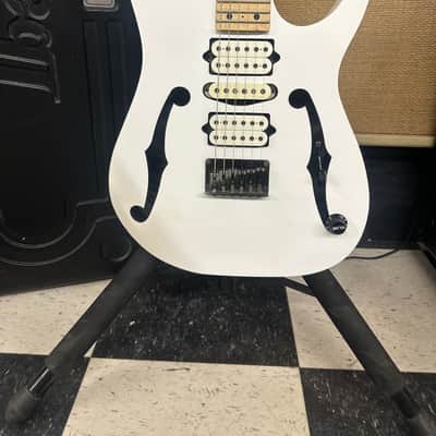 Ibanez PGM301-WH Paul Gilbert Signature 2003 - 2008 - White image 6
