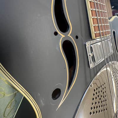 Johnson JR-550. Acoustic Electric Resonator.(W Hardcase)(Biscuit) image 12