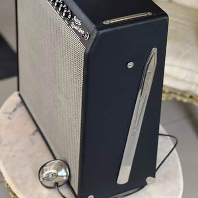 Fender '65 Super Reverb Reissue 45-Watt 4x10" Guitar Combo 2001 - Present - Black image 6
