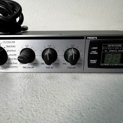 TC Electronic M300 - Silver front panel with black print image 5
