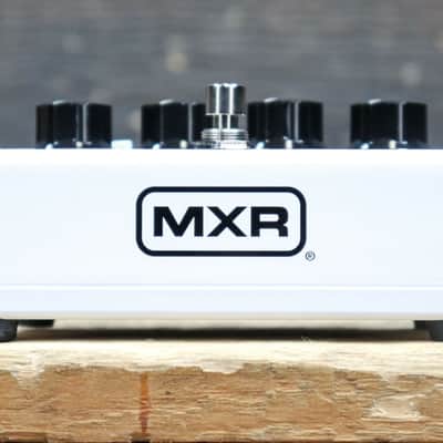 MXR EVH117 EVH Flanger Eddie Van Halen Signature Analog Flanger Effect Pedal image 7