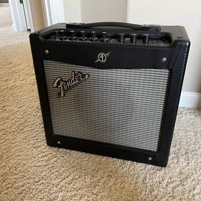 Fender Mustang I modeling combo amp 70W 1x8 image 1