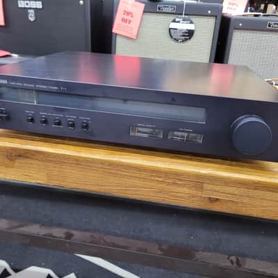 Yamaha T-1 Natural Sound Stereo Tuner Black image 4