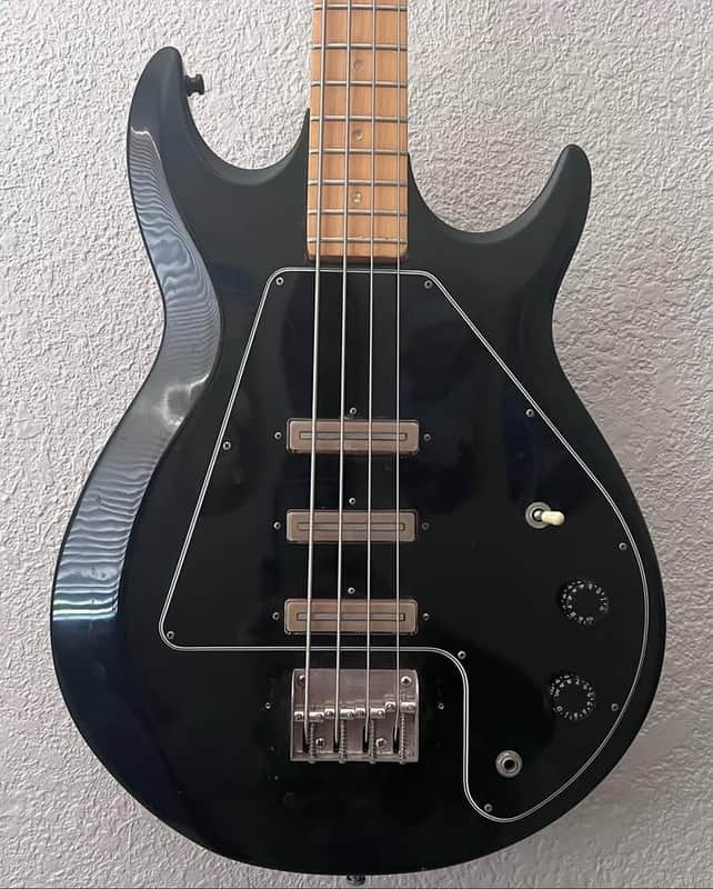 1977 GIBSON GRABBER BLACK G3 G-3 w/ OHSC