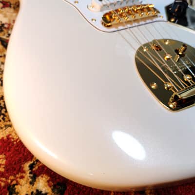 *NEW IN BOX* 2026 Fender Japan Limited Edition Traditional Collection, 60's Jaguar White Pearl Gold with Matching Headstock, MIJ JD26 image 10