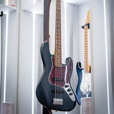Immagine Fender Japan LTD Hybrid II J BASS Raw Ash RW BLK - 1