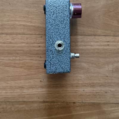 R2R Electric Treble Booster Professional 2022 - Present - Grey image 7
