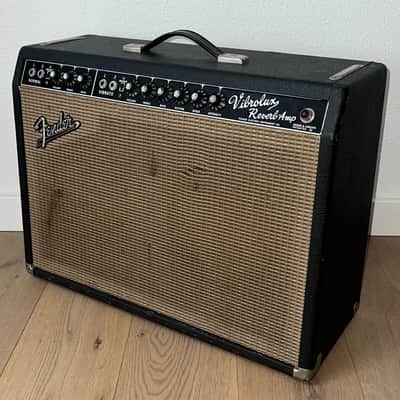 Wonderful Early 1965 Fender Vibrolux Reverb 2-Channel 35-Watt 2x10" Pre CBS Black Panel Combo Amp, This is a Fantastic Amplifier ! image 3