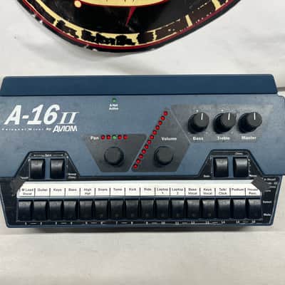 Aviom A-16 II Personal Mixer with Mount and Power Supply image 2