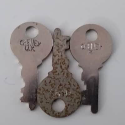 Fender Pair of Vintage 1970's Cheney 30 Fender Guitar/Bass Case Keys Rare Case Candy 1960's image 2
