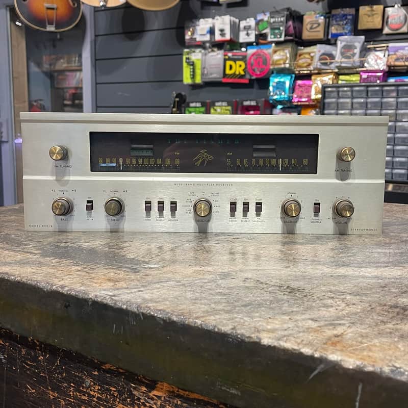 The Fisher 800-B stereophonic tube receiver non functioning as is for parts or restoration image 1