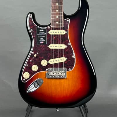 Fender American Professional II Stratocaster Left Handed 2021 - 3-Tone Sunburst image 7
