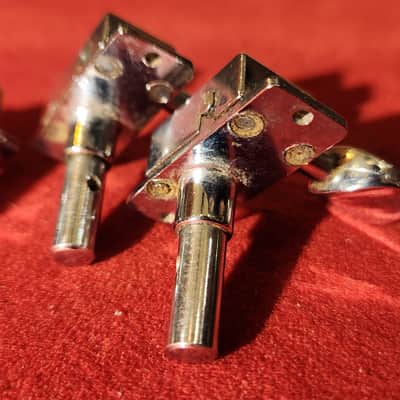 Vintage 1960s Grover Rickenbacker/Martin Slimline Tuners Chrome Missing 1 Treble-Side image 6