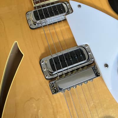 Rickenbacker 360 1983 - Mapleglo image 2