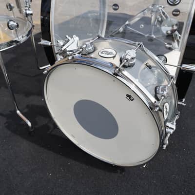 DW Design Series 5pc Clear Acrylic Shell Pack With Clear 6X14'' Snare image 9