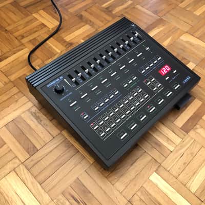 ☆ Rare ☆ Elka Drumstar 80 – Italo Disco Drum machine + RAM Card and Manuals! The Italian Linn Drum! image 2