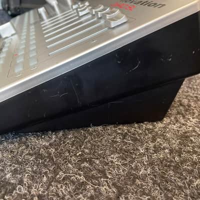 Novation ZeRO SL MKII Desktop MIDI DAW Controller image 9