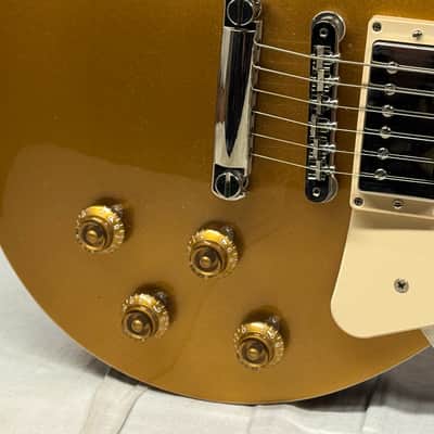 Gibson Les Paul Standard Guitar with Case 2021 - Gold Top goldtop image 7