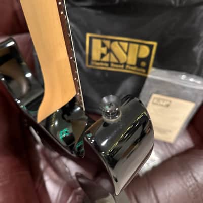 ESP KH-2 NTB Kirk Hammett Signature - Black image 13