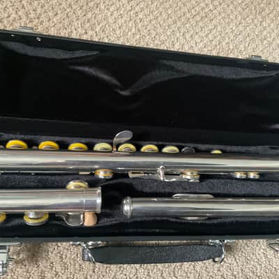 Yamaha YFL285S - Open Hole Flute w/All New Pads image 5