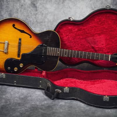 Gibson ES-120T Vintage Sunburst 1965 image 2