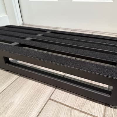 Pedaltrain Pro Pedalboard + Pedal Booster & Soft Case image 4