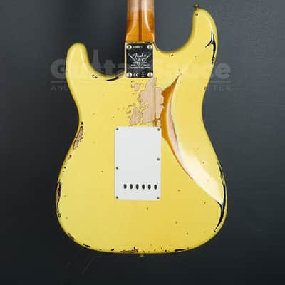 Fender Custom Shop Limited 70th anniversary 54 Stratocaster Heavy Relic 2025 - Candy Yellow Over 2 Color Sunburst (COD 2186NG) image 15