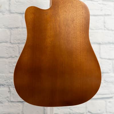 Gold Tone M-Bass Micro 23" Scale Acoustic/Electric Bass- Fretted image 4