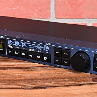 TC Helicon Quintet Vocal Harmony plus Reverb - Vocal Harmonizer / Effects Processor image 3