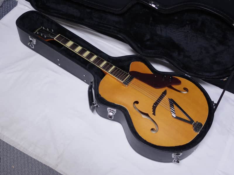 Gretsch G100CE semi-hollow body electric GUITAR used - w/ Case image 1