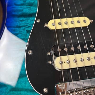 2022 Fender Limited Edition HSS Strat Plus Top Blue Burst w/case image 4