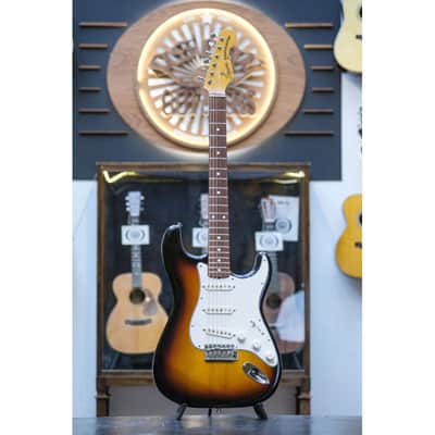 1983 Squier 62 Vintage Stratocaster (Export) Vintage Series sunburst image 2