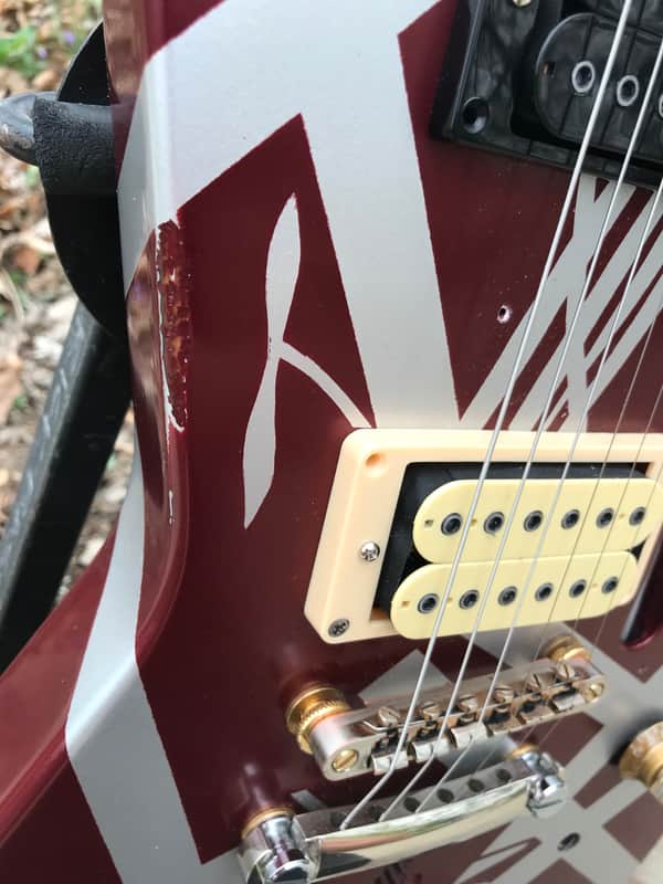 EPIPHONE EXPLORER/ DESTOYER = VAN HALEN= WOMEN&CHILDRENFIRST SHARK EPIPHONE EXPLORER/ DESTOYER = VAN HALEN= WOMEN&CHILDRENFIRST SHARK
