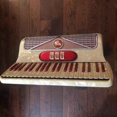 Beltone Deluke Accordion 120 Bass Made in Italy image 2