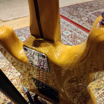 Fender Alternate Reality Series Sixty-Six HSS with Maple Fretboard 2019 - Natural image 9