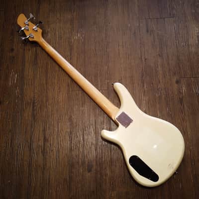 Yamaha MB-40C MotionB Electric Bass Medium Scale - White image 7