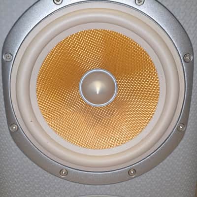 B&W DM601 S3 Bookshelf Speakers - Enjoyed & Sound Amazing - Pair image 6