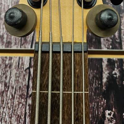 *B-STOCK* KALA UBASS-SB5-BK-FL Solid Body 5 String Fretless U-Bass Black image 3